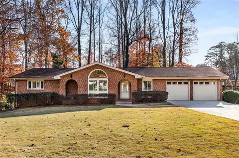 390 Mockingbird Ln SE, Smyrna, GA 30082
