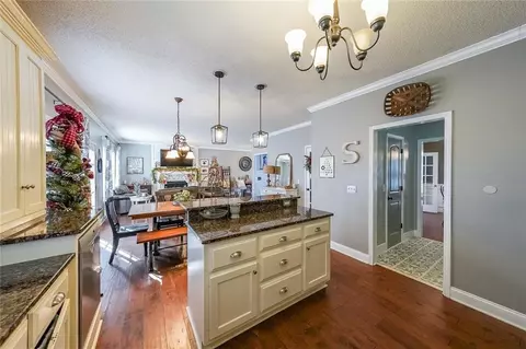 511 Champion Dr, Canton, GA 30114 photo 15