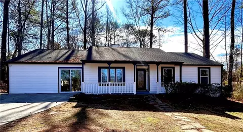204 Apple Branch Dr, Woodstock, GA 30188