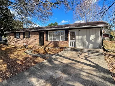 1135 Casteel Rd, Powder Springs, GA 30127