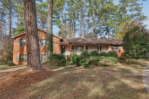 140 White Rd, Fayetteville, GA 30214
