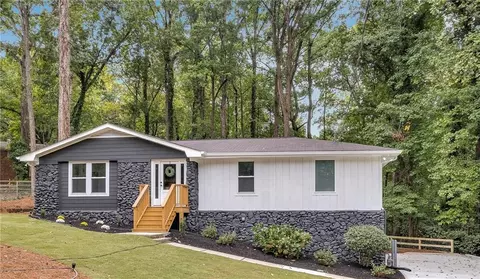 2231 Deep Creek Dr, Marietta, GA 30068