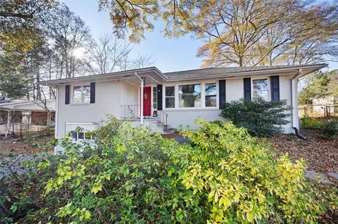 212 Normandy Dr SW, Marietta, GA 30064