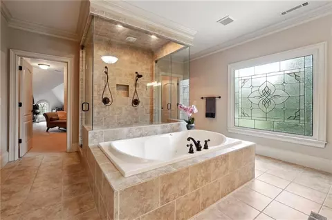 Bath - 16580 Quayside Dr, Milton, GA 30004 photo 9 of 11