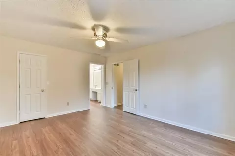 4021 E Meadow Dr, Duluth, GA 30096 photo 25