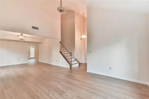 4021 E Meadow Dr, Duluth, GA 30096 photo 7