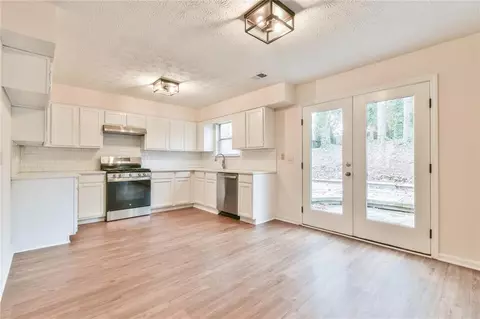 4021 E Meadow Dr, Duluth, GA 30096 photo 15