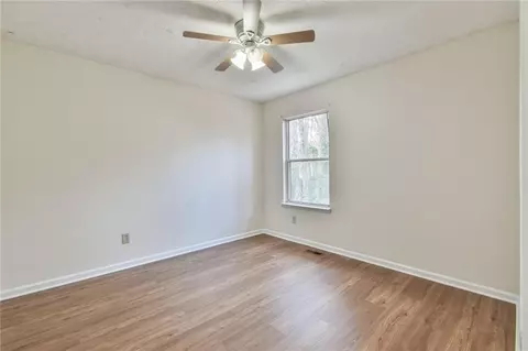4021 E Meadow Dr, Duluth, GA 30096 photo 22