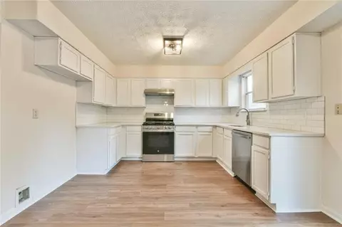 4021 E Meadow Dr, Duluth, GA 30096 photo 16