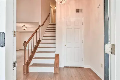 4021 E Meadow Dr, Duluth, GA 30096 photo 4