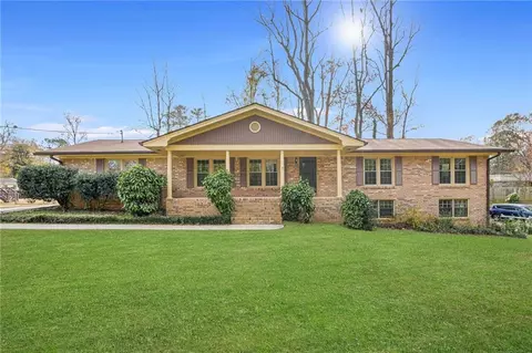 3104 E Anderson Dr, Lithia Springs, GA 30122