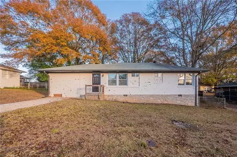 260 Wayne Ave, Jonesboro, GA 30236