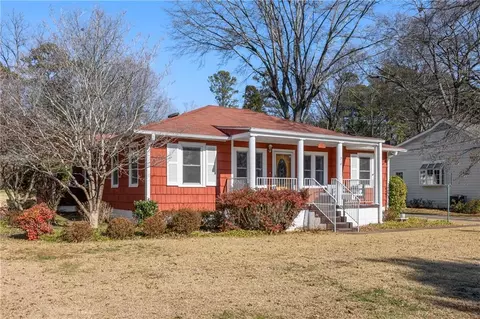 318 Stewart Ave NW, Marietta, GA 30064