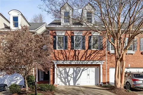 3409 Village Green Dr, Roswell, GA 30075