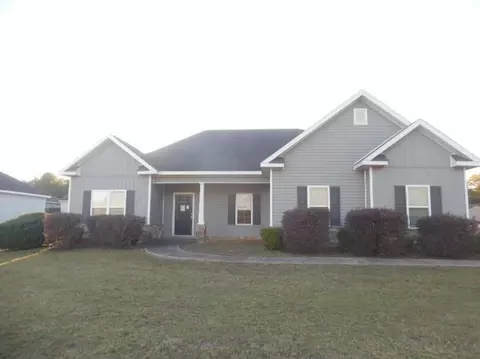 2 Woodrow Miller St, Hawkinsville, GA 31036