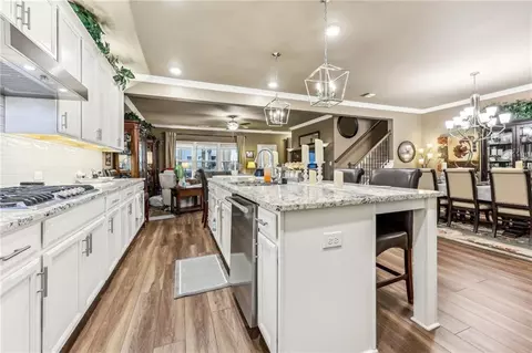 Kitchen - 595 Everton Pl, Grayson, GA 30017 photo 6 of 6