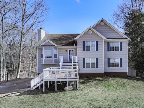 141 Timberland Dr, Canton, GA 30114