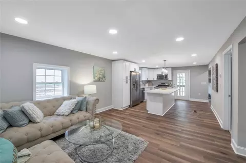 3226 Altacrest Dr, Scottdale, GA 30079