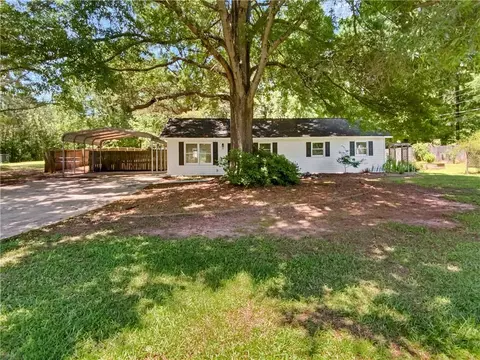 30 N Cleveland Church Rd, Mcdonough, GA 30253