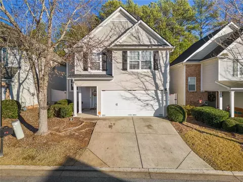 91 Highland Falls Dr, Hiram, GA 30141