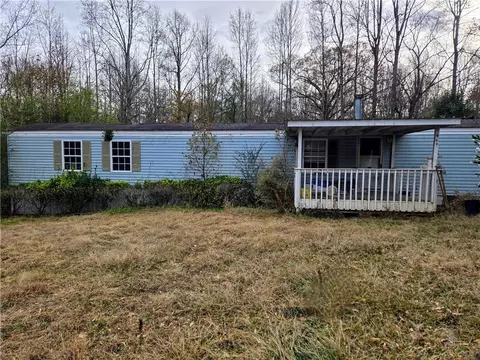 460 Panhandle Cir, Maysville, GA 30558