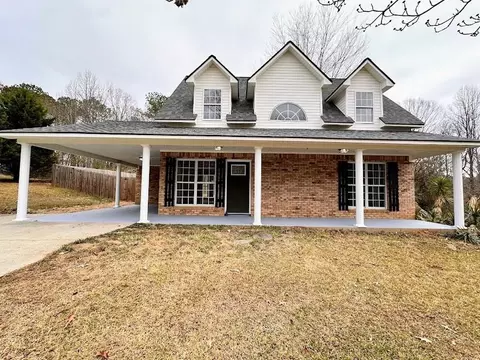88 Cook St, Tallapoosa, GA 30176