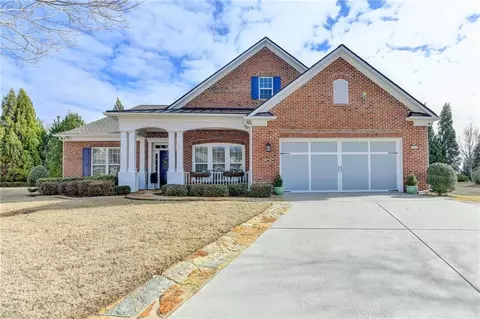 7004 Cherry Blossom Ln, Hoschton, GA 30548