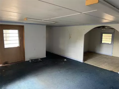 Living - 168 Douglas Hwy, Ocilla, GA 31774 photo 5 of 5