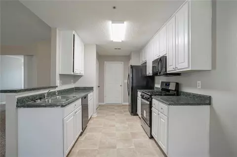 6959 Biscayne Blvd, Rex, GA 30273 photo 8