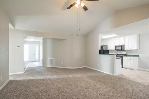 6959 Biscayne Blvd, Rex, GA 30273 photo 5