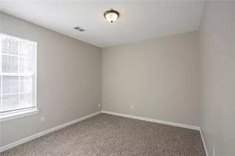 6959 Biscayne Blvd, Rex, GA 30273 photo 10