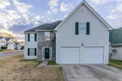 3951 Brookgate Ct, Ellenwood, GA 30294