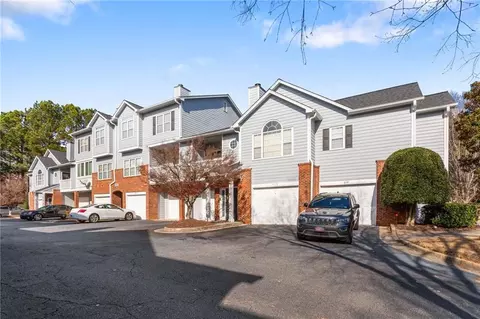 607 Vinings Forest Ct SE, Smyrna, GA 30080