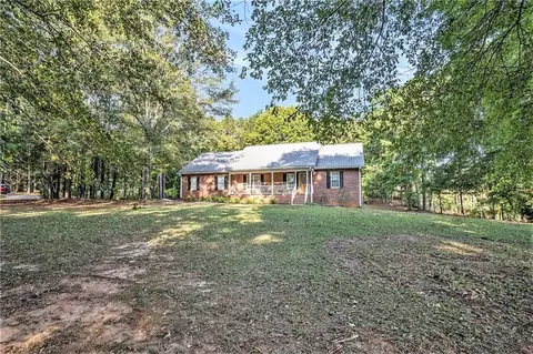 Exterior - 165 Coady Rd, Jackson, GA 30233 photo 2 of 10