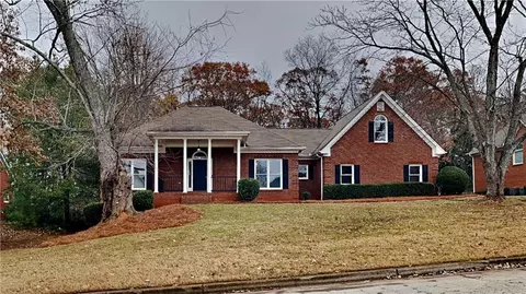 2016 Evergreen Dr, Conyers, GA 30013