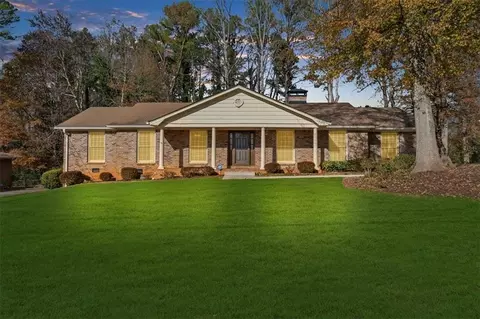 2837 Blue Grass Ln, Decatur, GA 30034