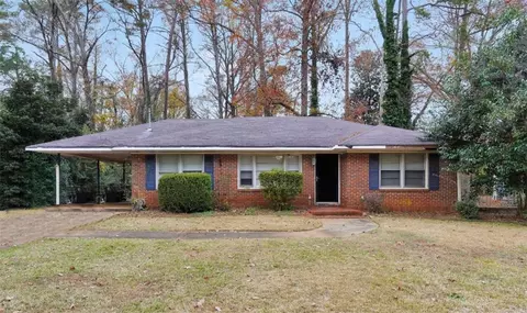 713 Forrest Ave, Griffin, GA 30224