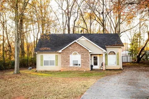 212 Joshua Ct, Social Circle, GA 30025