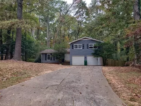 647 Bralorne Dr, Stone Mountain, GA 30087