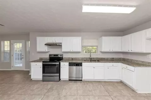 116 Rolling Meadows Ct, Hampton, GA 30228 photo 11