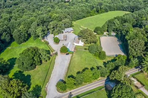 1375 Liberty Grove Rd, Alpharetta, GA 30004