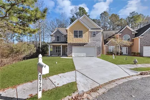 2772 Bench Cir, Ellenwood, GA 30294