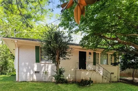 2076 W Flat Shoals Ter, Decatur, GA 30034