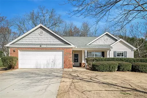 106 Casper Ct, Winder, GA 30680