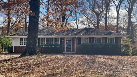 3957 Kirksford Dr, Decatur, GA 30035