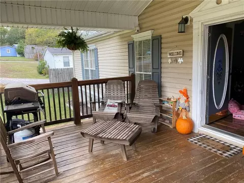 Exterior - 284 Baker Cir SE, Calhoun, GA 30701 photo 1 of 1