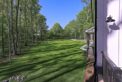 Exterior - 221 Dragonfly Cv, Toccoa, GA 30577 photo 4 of 5