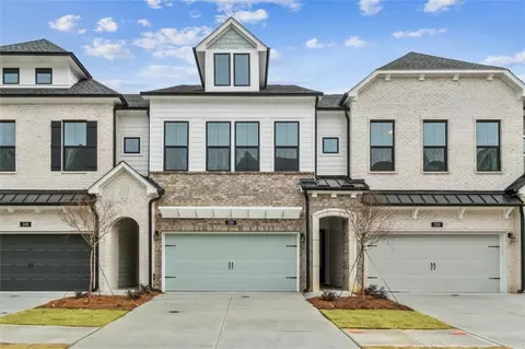 330 Walker Ave, Roswell, GA 30076
