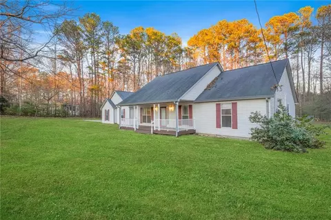 125 S Hampton Rd, Hampton, GA 30228 photo 2