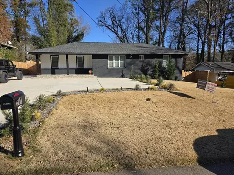 501 Virginia Pl SE, Marietta, GA 30067